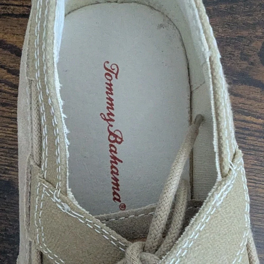 Tommy Bahama Calderon Boat Shoes Beige Suede Canvas Sneakers 9.5 Smart Casual
